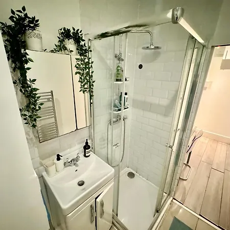 King'S Cross Private Bedrooms London Exterior photo